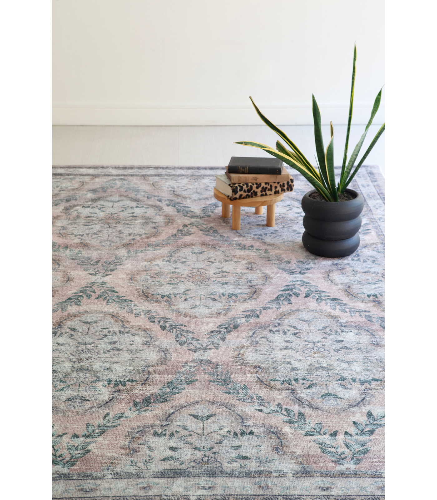 Alfombra Courtyard 02 Chateau Blush Rifle Paper Co. X Loloi (153X229)