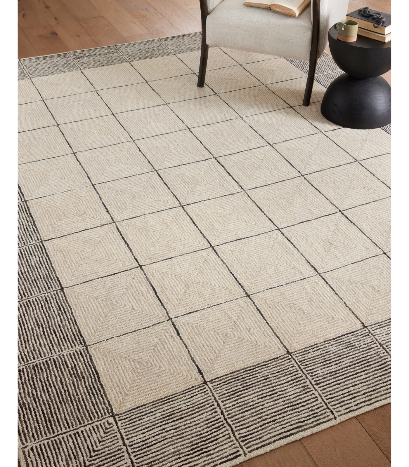 Alfombra Francis 02 Beige / Black Chris Loves Julia x Loloi (153X229) - Perle&Perle