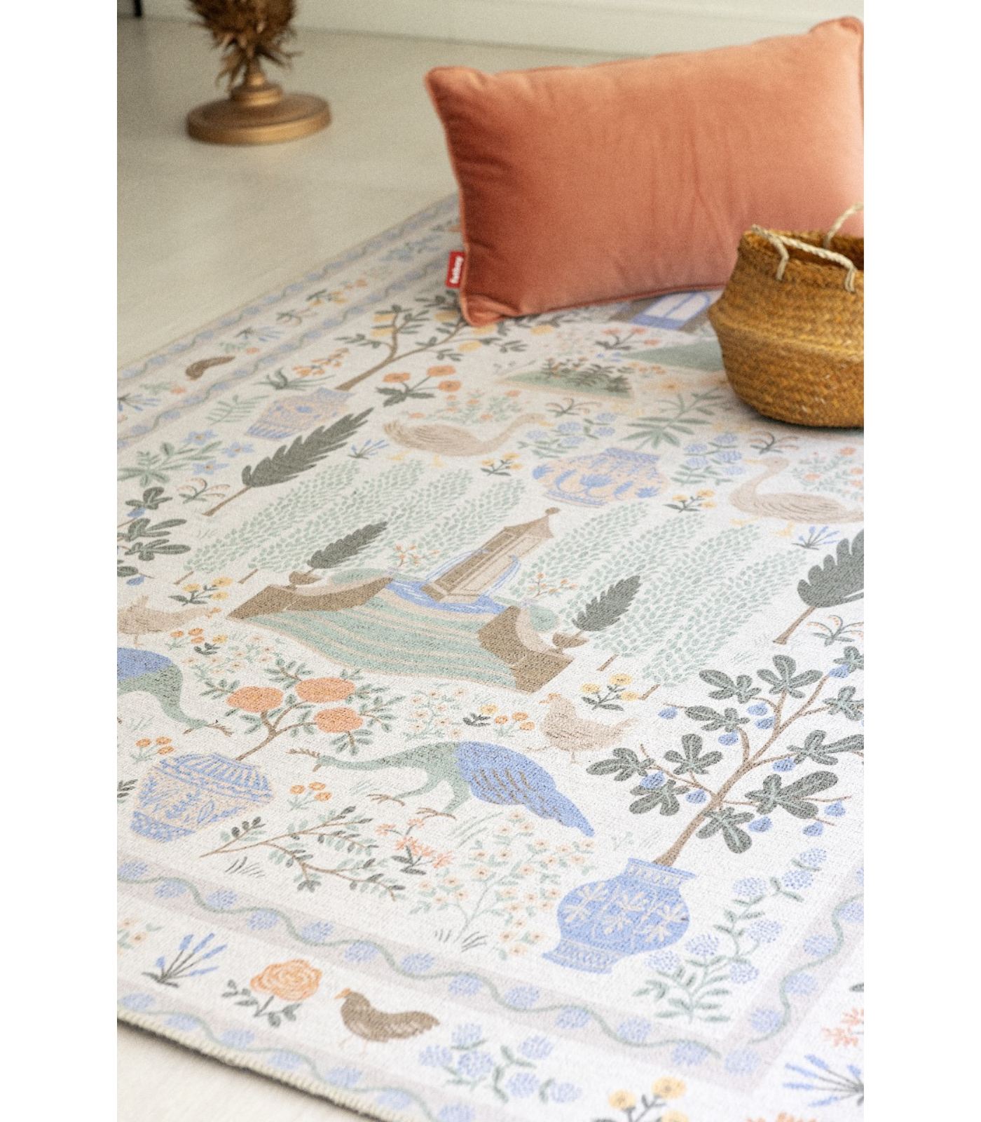 PREVENTA ABRIL | Alfombra Menagerie 03 Camont Cream Rifle Paper Co. × Loloi (153x229)